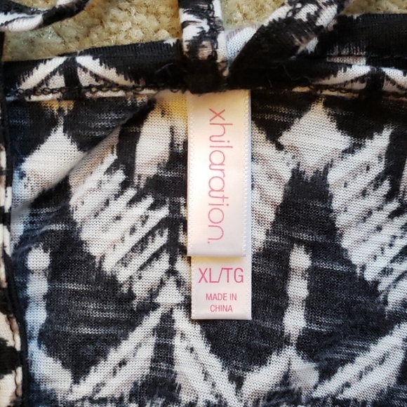 Summer Top - Picture 4 of 4